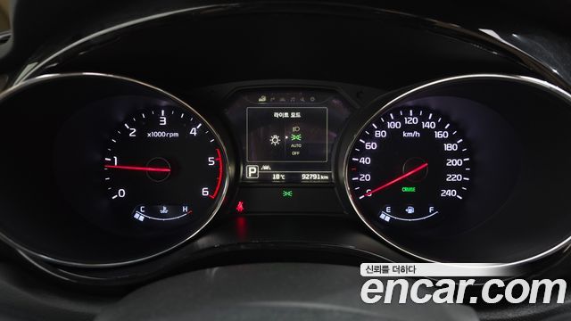 Kia Canival 2016 — photo 8