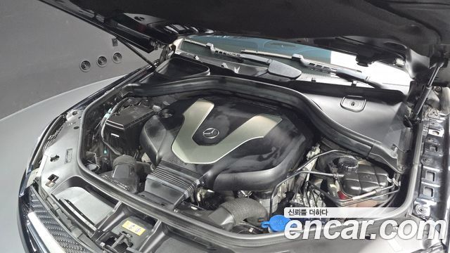 Mercedes-Benz GLE-Class 2017 — photo 6