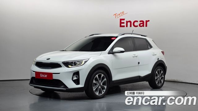 Kia Stonic 2018 — photo 1