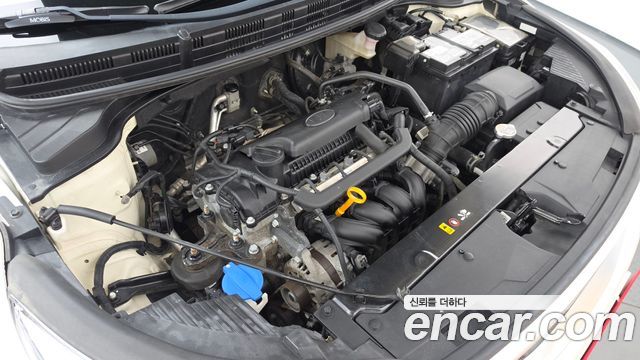Kia Stonic 2018 — photo 6