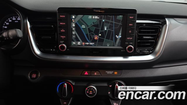 Kia Stonic 2018 — photo 19