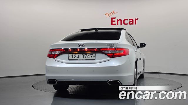 Hyundai Grandeur 2016 — photo 4