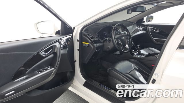 Hyundai Grandeur 2016 — photo 10