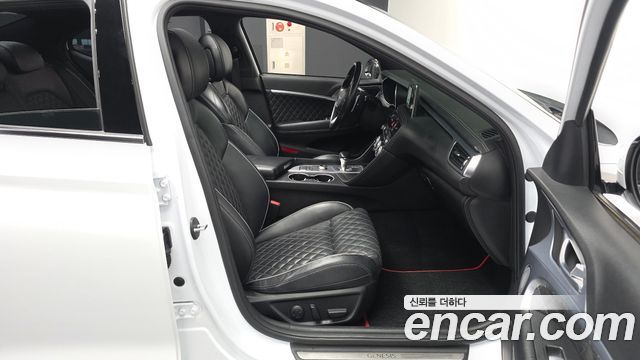 Genesis G70 2018 — photo 11