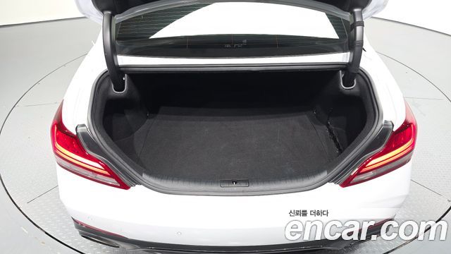 Genesis G70 2018 — photo 20
