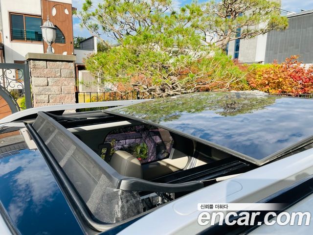 Land Rover Discovery 2017 — photo 19