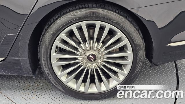 Kia K9 2019 — photo 7