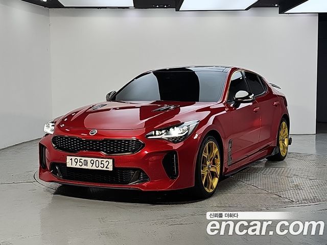 Kia Stinger 2019 — photo 1