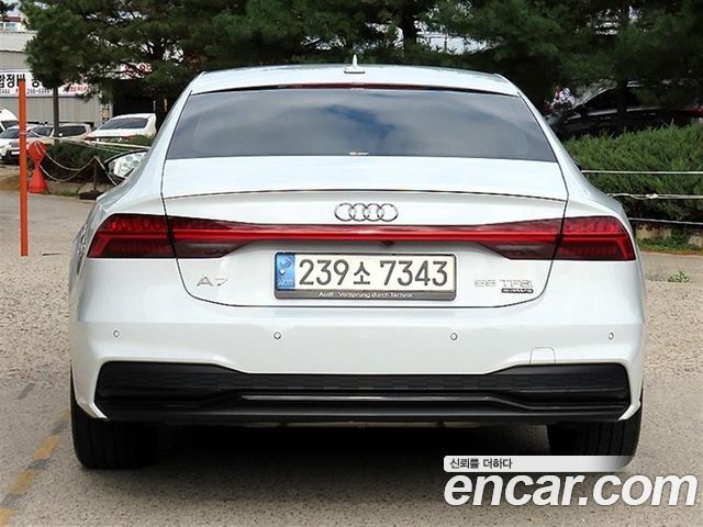 Audi A7 2023 — photo 3