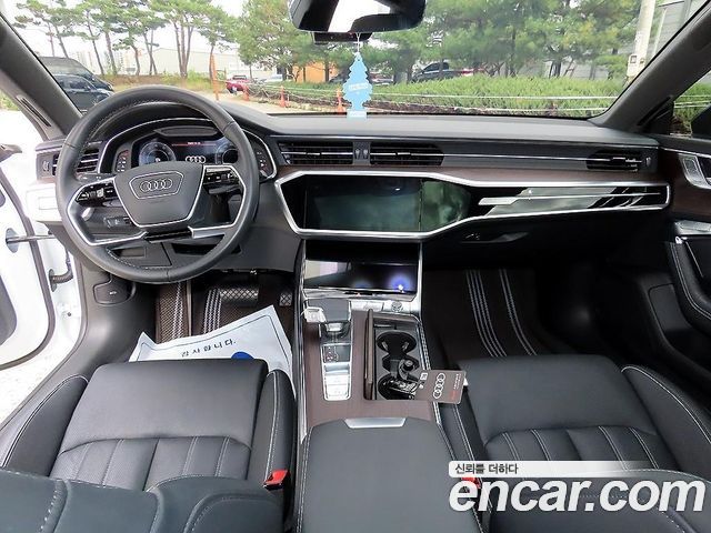 Audi A7 2023 — photo 6