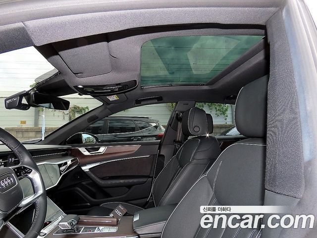 Audi A7 2023 — photo 15
