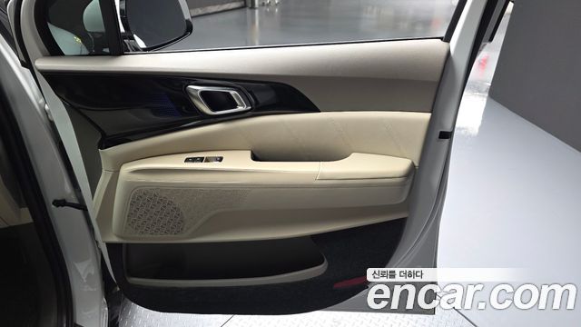 Kia Canival 2024 — photo 14