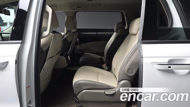 Kia Canival 2024 — photo 16