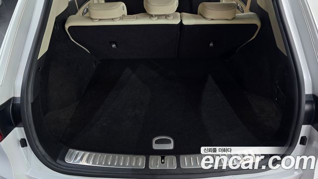 Genesis GV70 2023 — photo 24