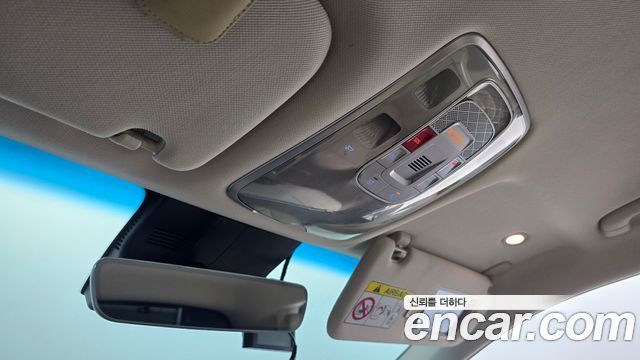 Genesis GV70 2023 — photo 30