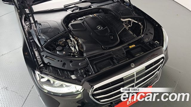 Mercedes-Benz S-Class 2021 — photo 6