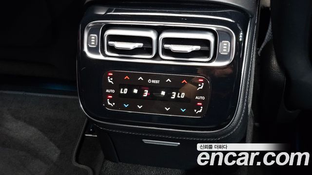 Mercedes-Benz S-Class 2021 — photo 27