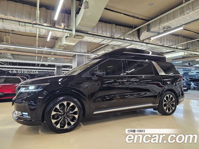 Kia Canival 2023 — photo 2