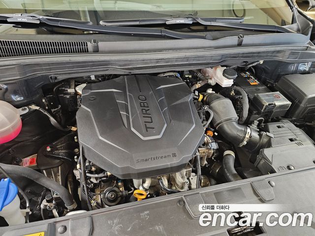 Kia Canival 2023 — photo 6
