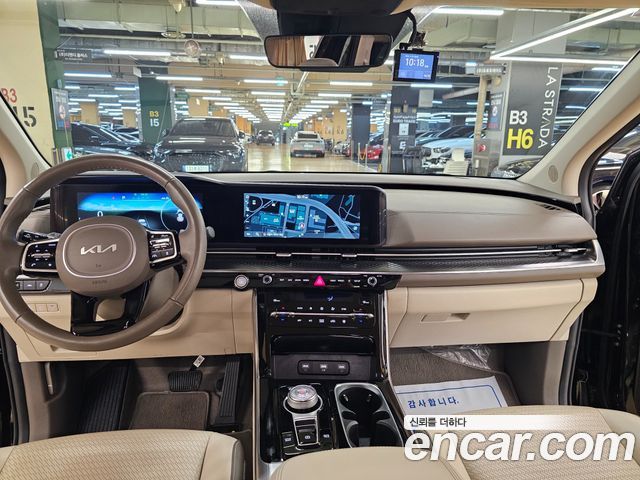 Kia Canival 2023 — photo 7