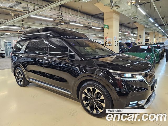 Kia Canival 2023 — photo 19