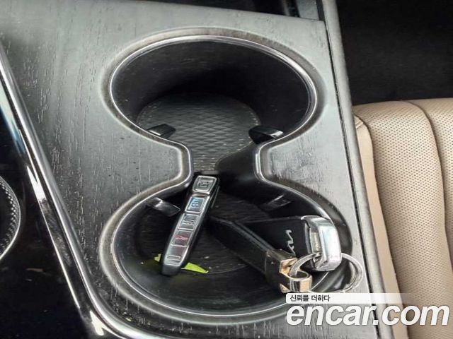 Kia K8 2022 — photo 18