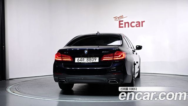 BMW 5-Series 2018 — photo 4