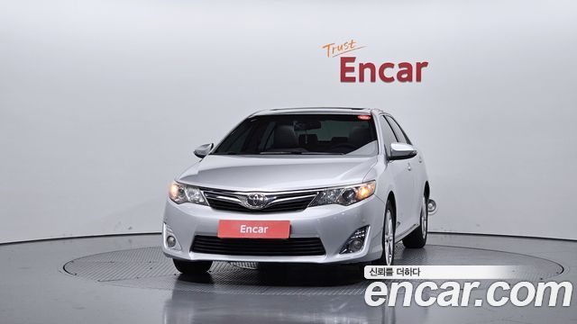 Toyota Camry 2012 — photo 3