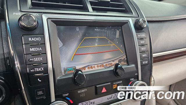 Toyota Camry 2012 — photo 21