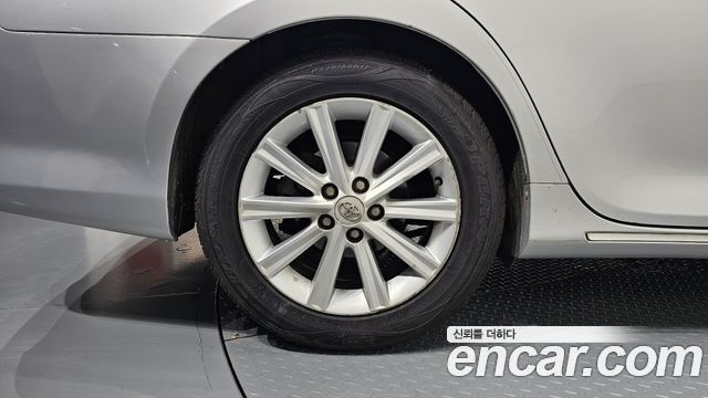 Toyota Camry 2012 — photo 7