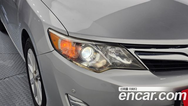 Toyota Camry 2012 — photo 8