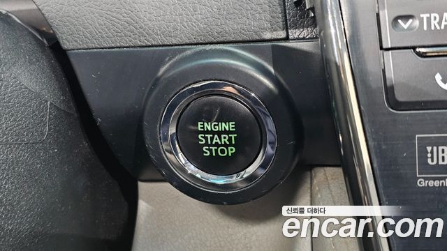 Toyota Camry 2012 — photo 27