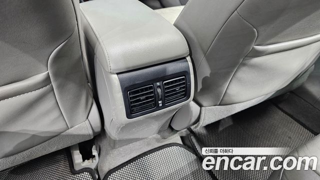 Toyota Camry 2012 — photo 34