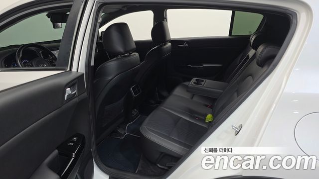 Kia Sportage 2016 — photo 12