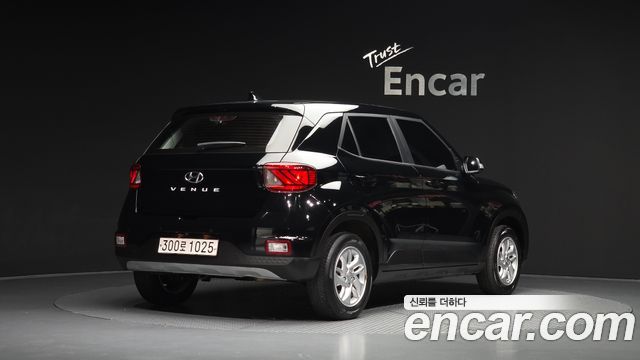 Hyundai Venue 2020 — photo 2