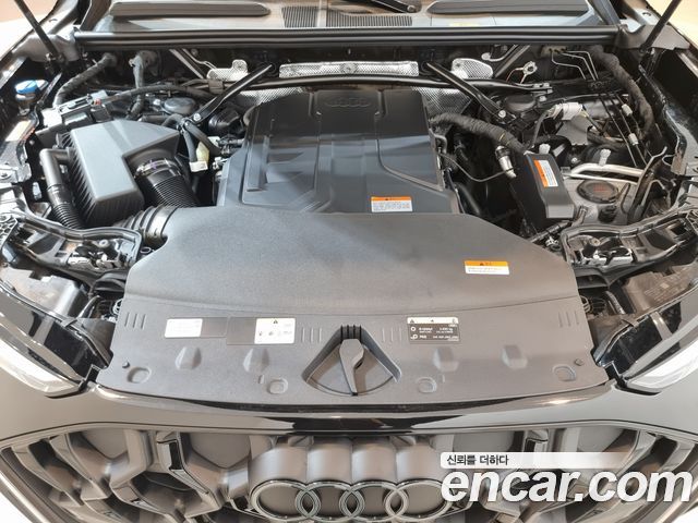Audi Q5 2025 — photo 6