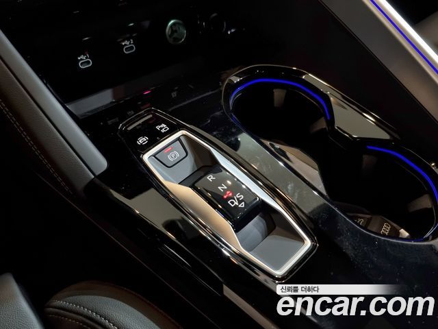 Audi Q5 2025 — photo 9