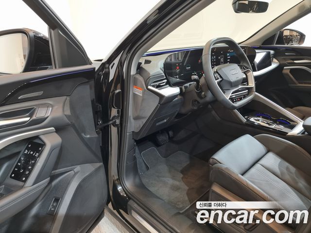 Audi Q5 2025 — photo 12