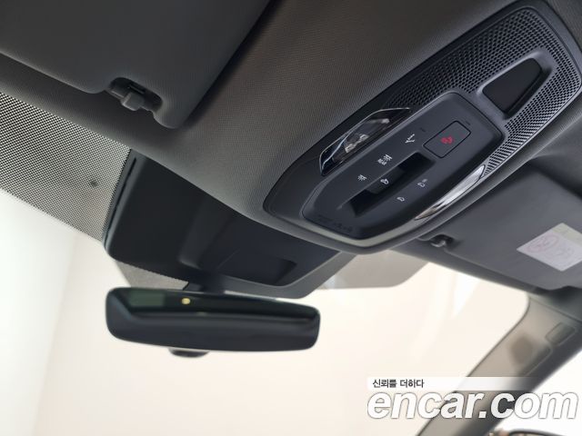 Audi Q5 2025 — photo 17