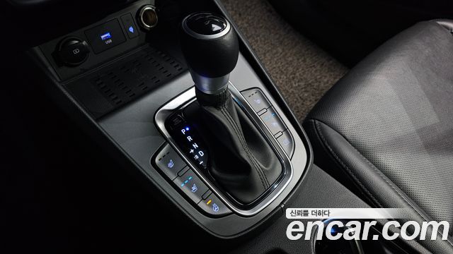 Hyundai Kona 2021 — photo 12