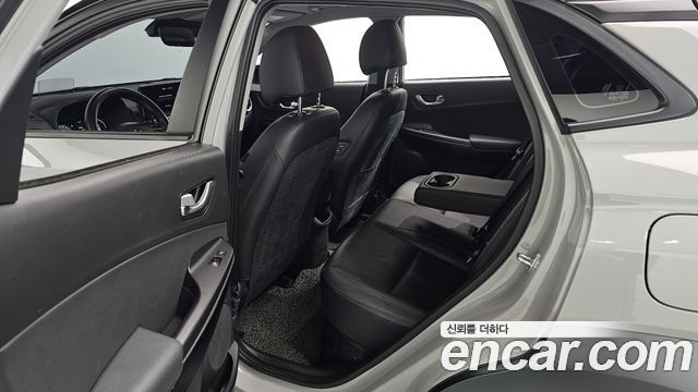 Hyundai Kona 2021 — photo 18