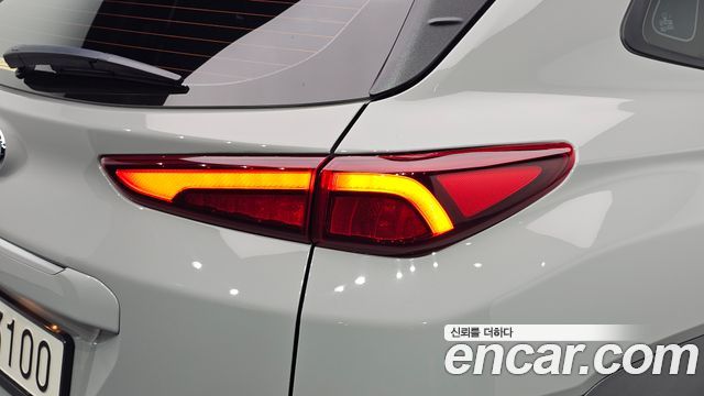 Hyundai Kona 2021 — photo 9