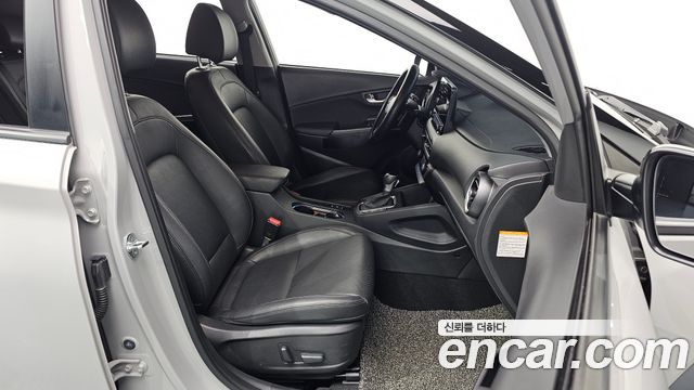 Hyundai Kona 2021 — photo 16