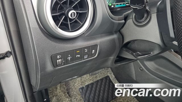 Hyundai Kona 2021 — photo 32