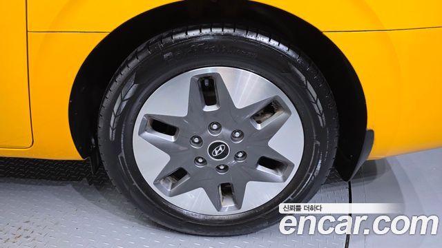 Hyundai Staria 2022 — photo 7