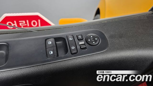 Hyundai Staria 2022 — photo 28