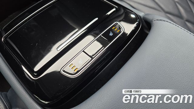 Genesis G80 2022 — photo 21