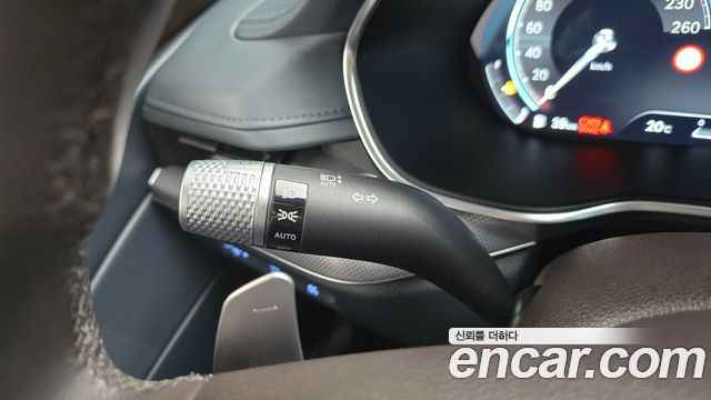 Genesis G80 2022 — photo 30