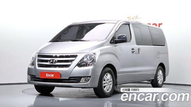 Hyundai Starex 2017 — photo 1