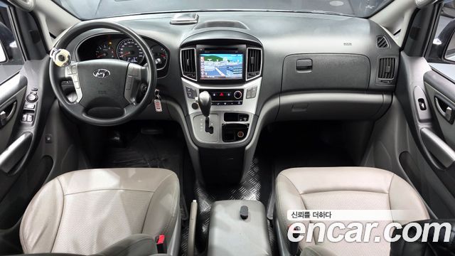 Hyundai Starex 2017 — photo 10